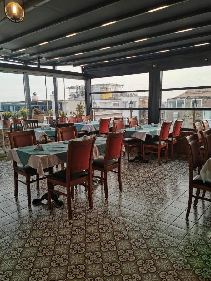 Agora Boutique Hotel & Bistro Istanbul Exteriör bild