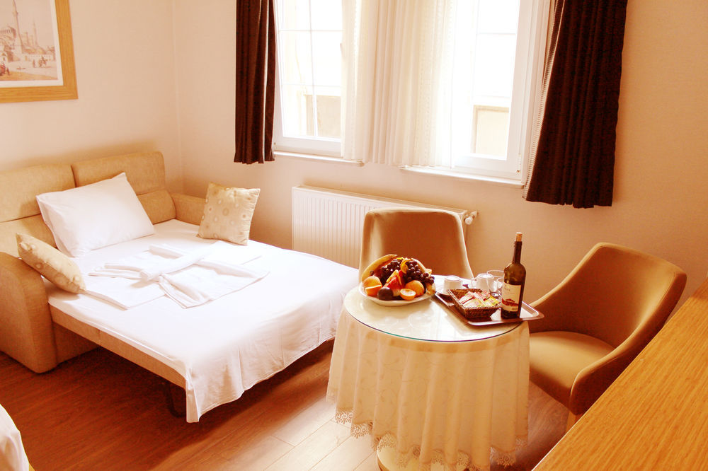 Agora Boutique Hotel & Bistro Istanbul Exteriör bild