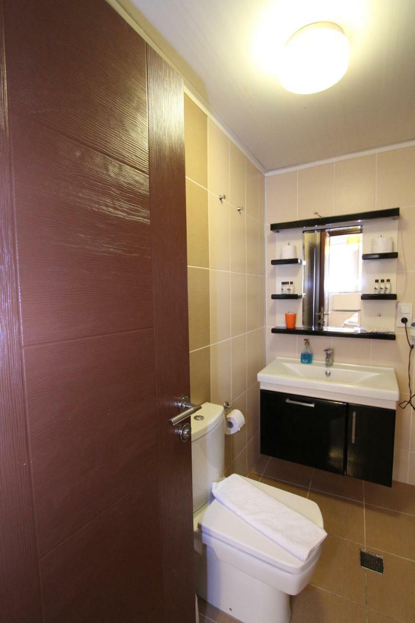 Agora Boutique Hotel & Bistro Istanbul Exteriör bild